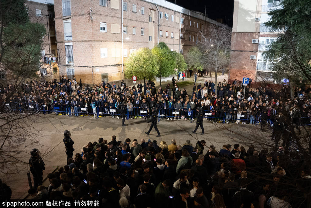 西甲三雄争霸再起！姆巴佩加盟皇马引爆联赛格局，巴萨马竞如何应对？